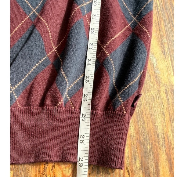 IZOD Argyle Sweater Vest Mens XL‎ Burgundy Red Navy Blue Sleeveless Knit Top - Picture 4 of 5